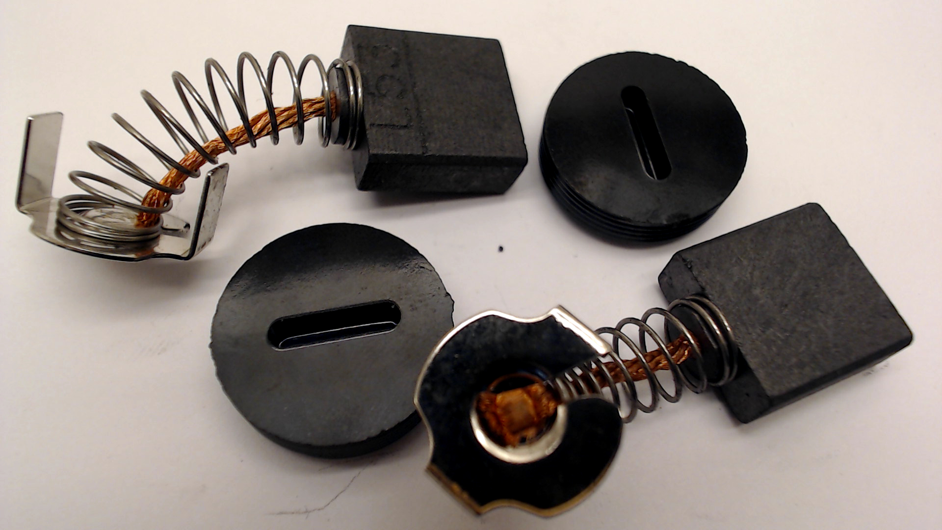 CARBON BRUSH SET  KGS 305