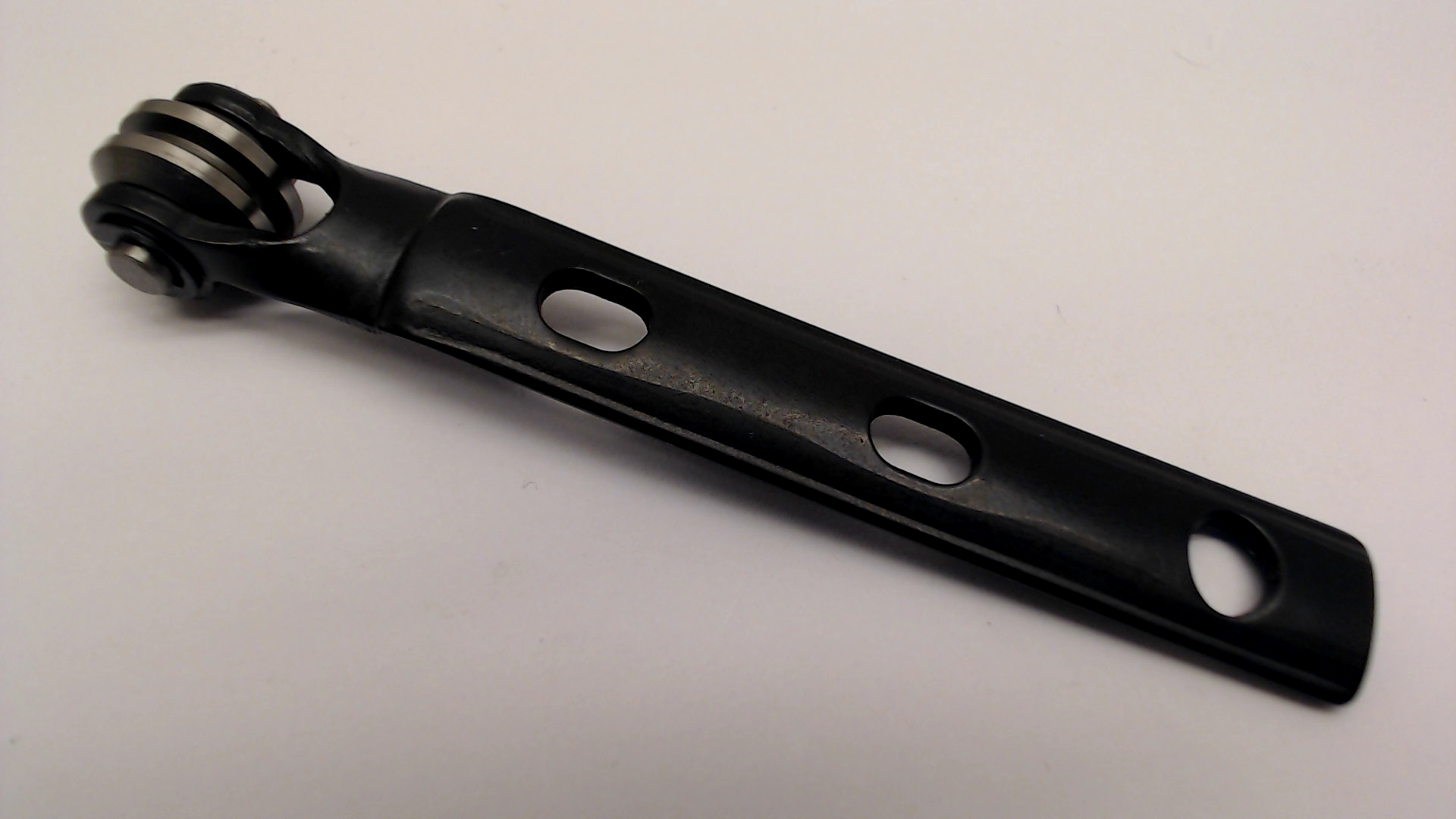 Retaining Bracket