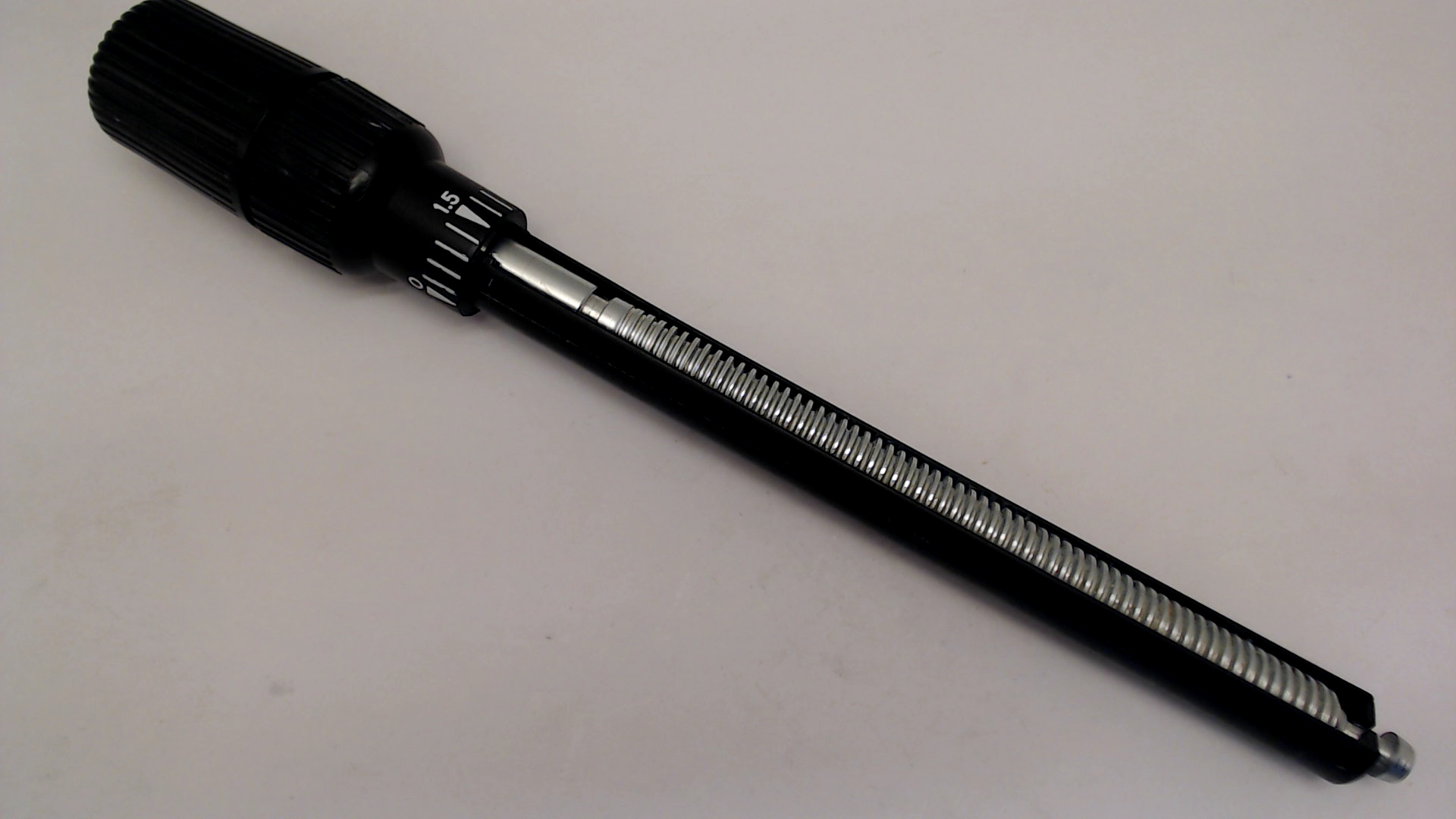 Fine-adjusting Device