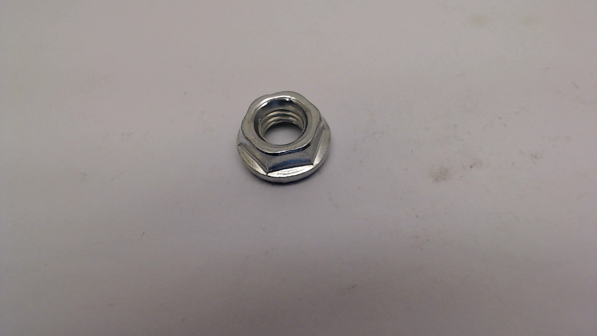 Flange nut