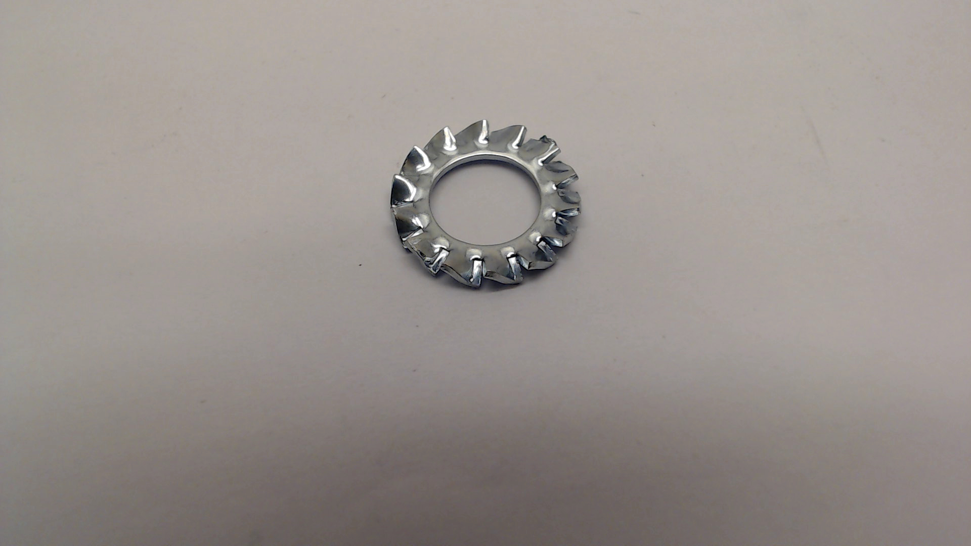 Serrated lock washer