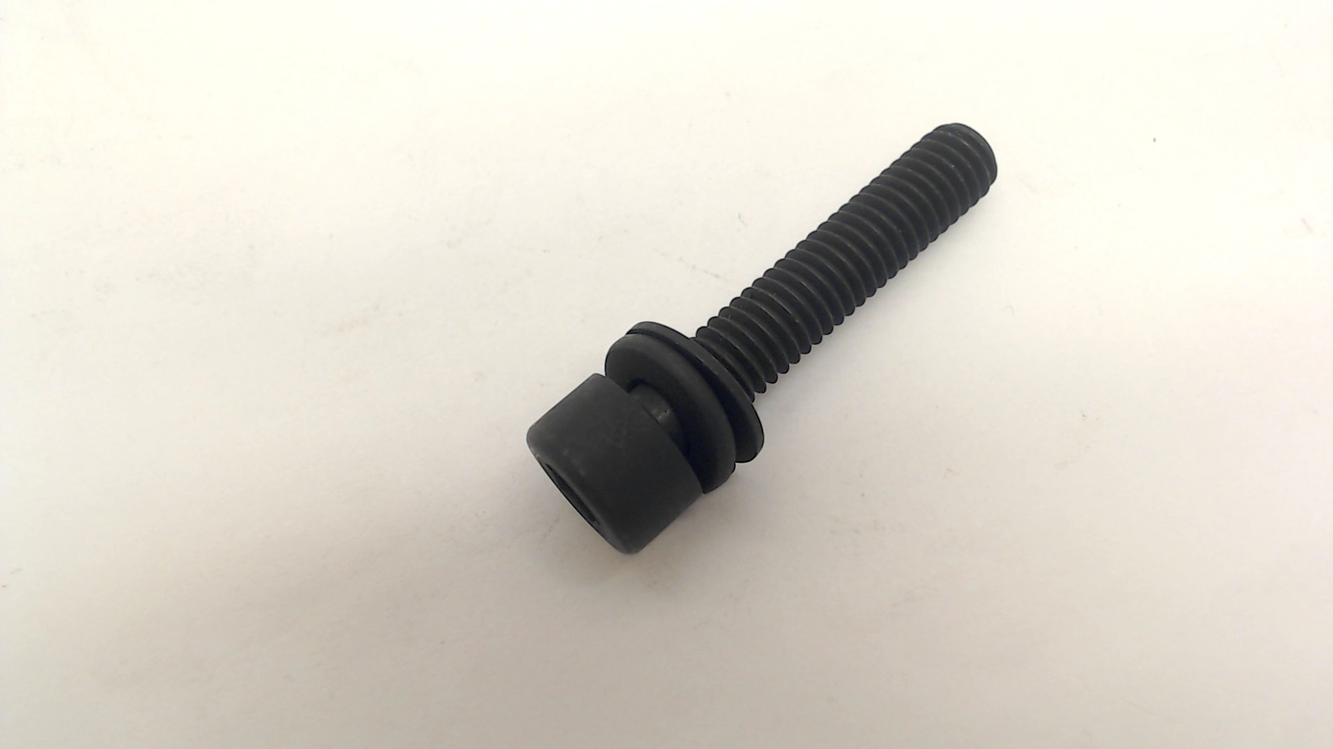CAP HD SCREW M6X30 HM1810